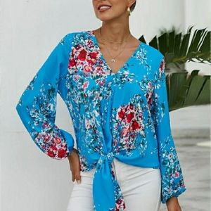 Floral Print Tie Hem Blouse